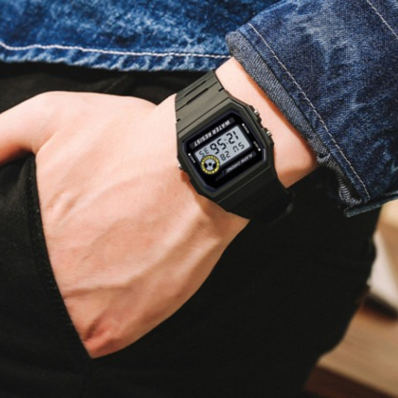 Damen Quadratische Multifunkti – Outdoor Sport Watch Bewertung und Preis